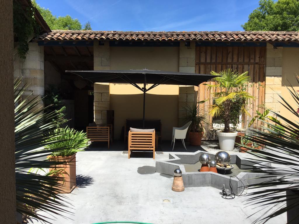 Maison D'Hotes L'Arbre Rouge Génissac Esterno foto